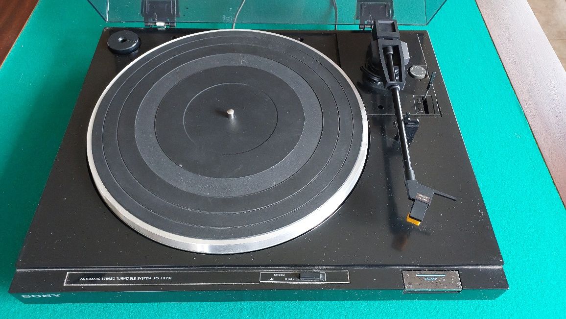 Giradiscos Sony PS-LX231 Automatic Stereo Turntable System com agulha