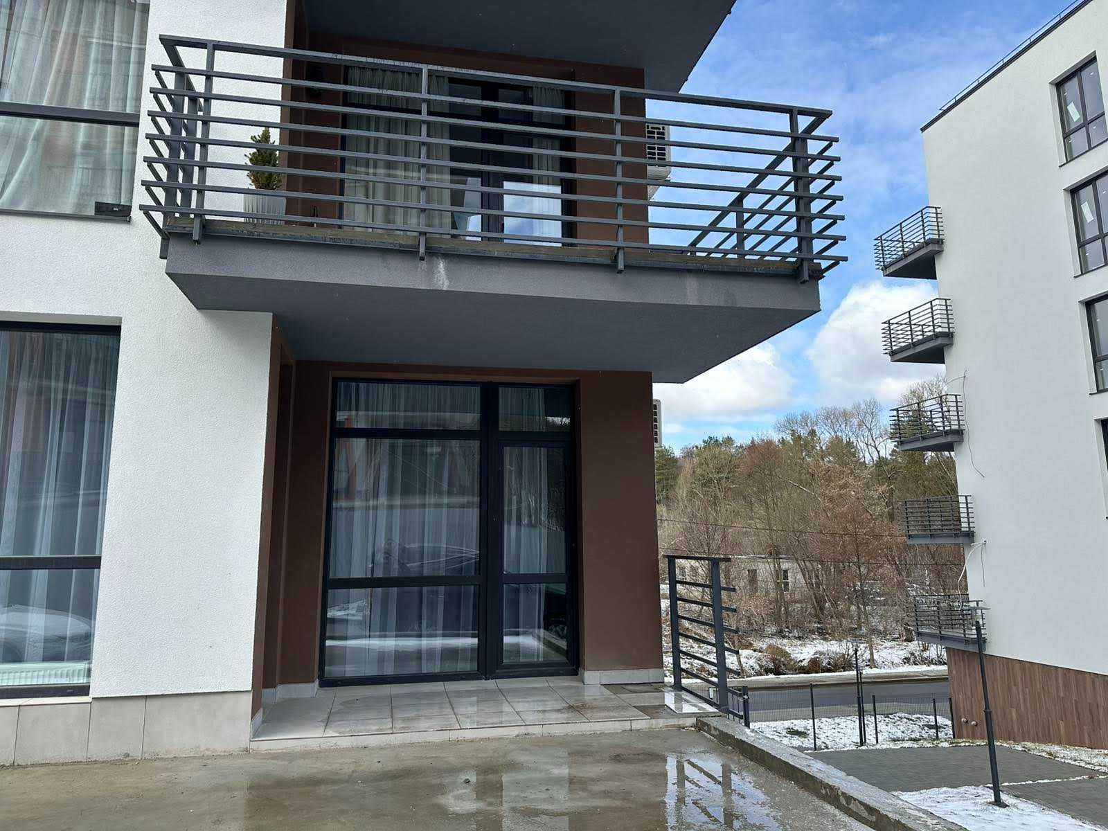 Продаж 2 кім. квартири з сучасним ремонтом в новобудові, м.Брюховичі