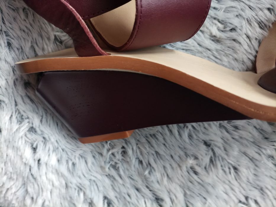 Sandały  skóra rozm 36 Zara