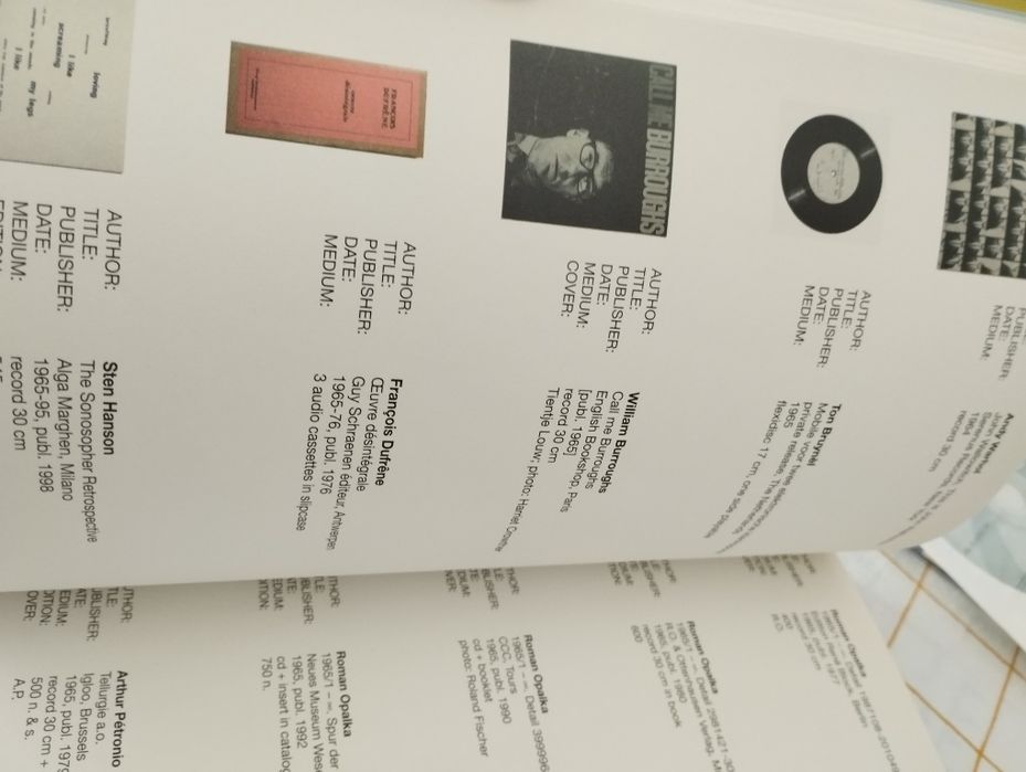 Livro: Vinyl - records and covers by artists