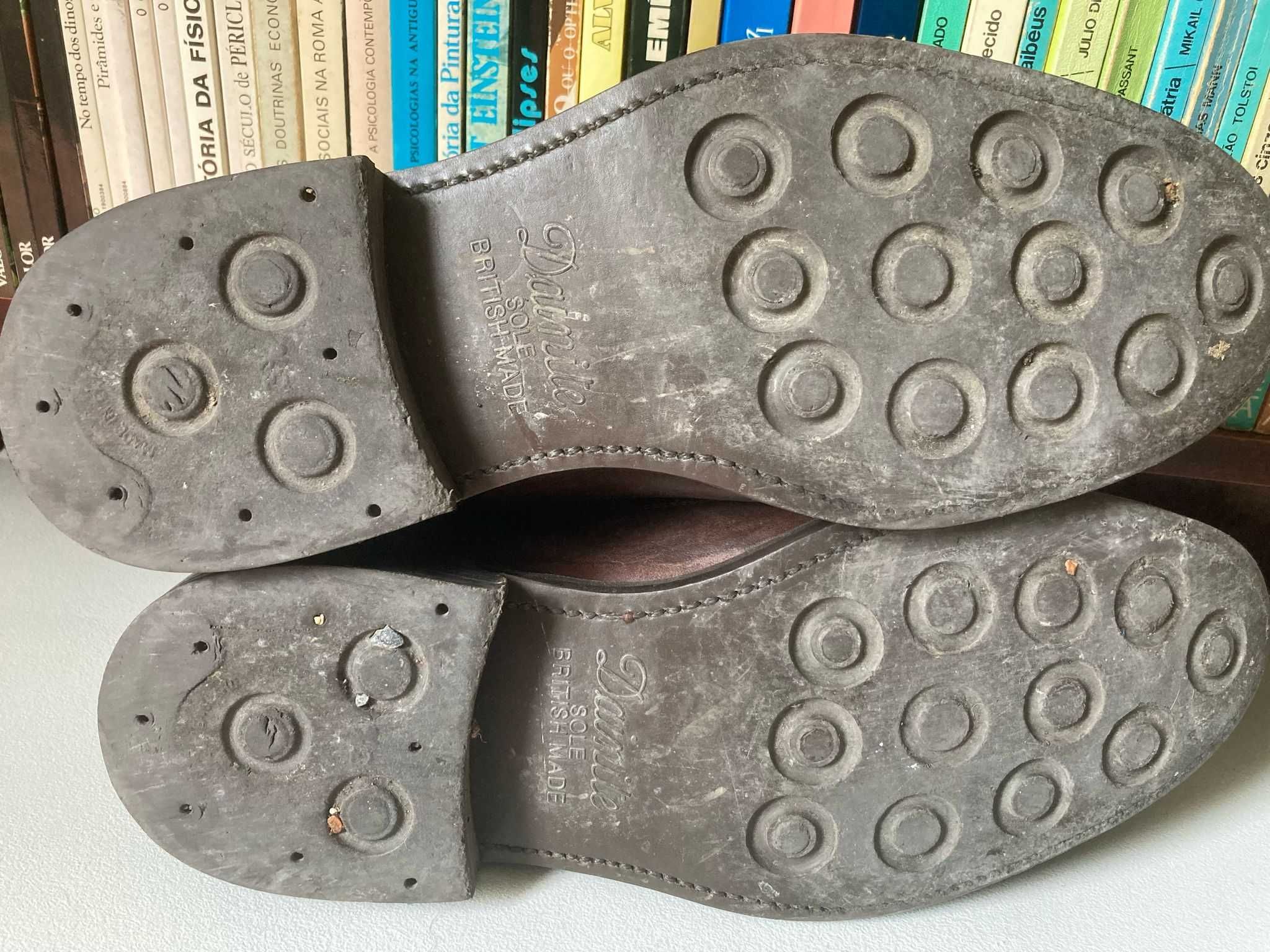 Sapatos de Pele Berwick, tamanho 43