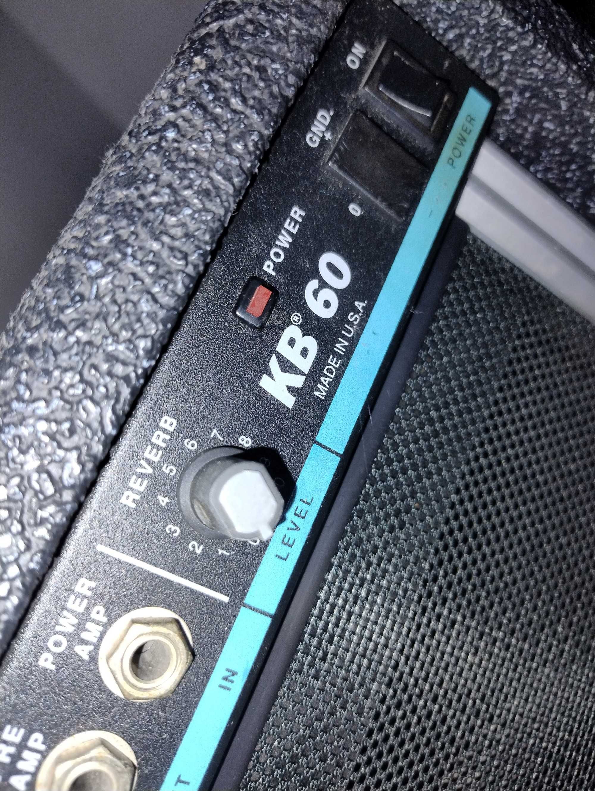 Wzmacniacz PEAVEY KB65 stan idealny.