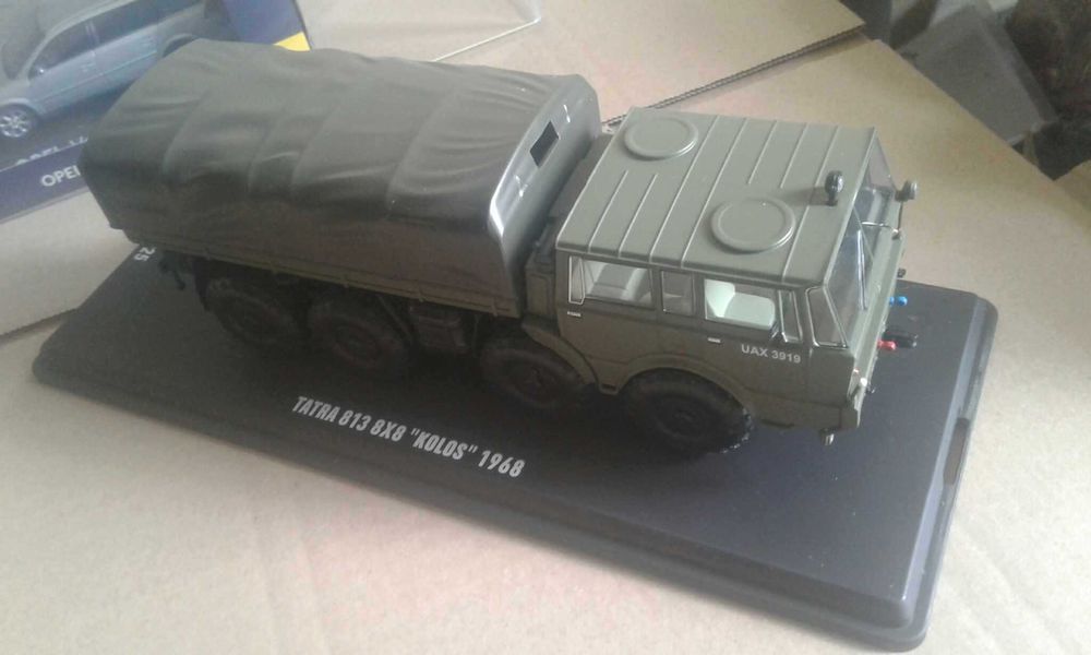 TATRA 813 w skali 1:43