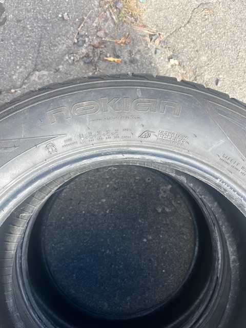 Шини зимові Nokian 235/55/R17