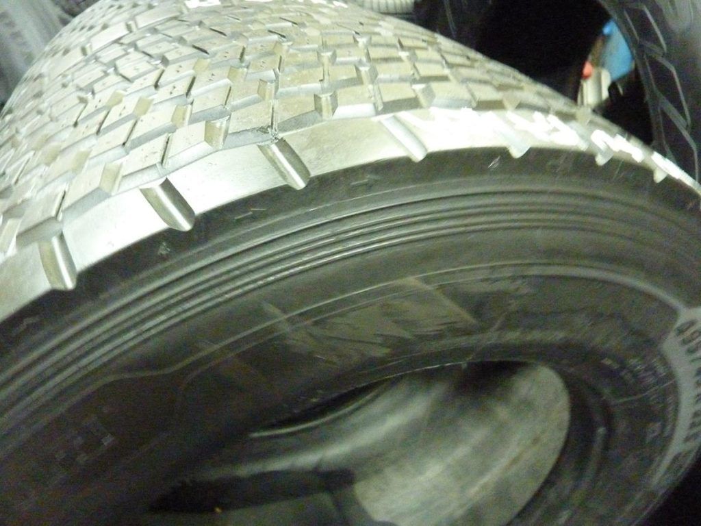 2x Opona używana ciężarowa 495/45R22.5 MICHELIN X ONE 600zł C2172