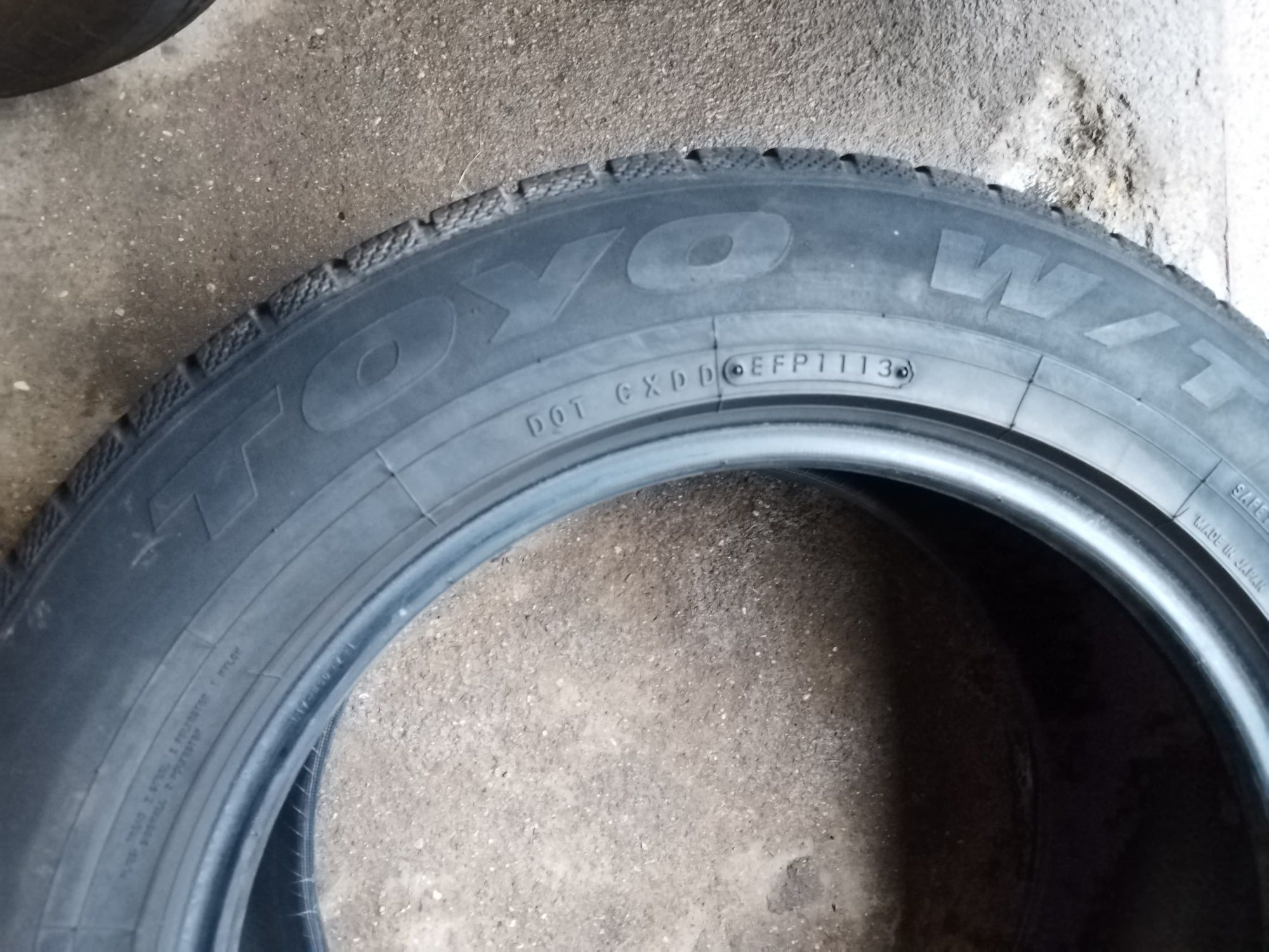 Opony Toyo235/60/R17 zimowe cena za komplet