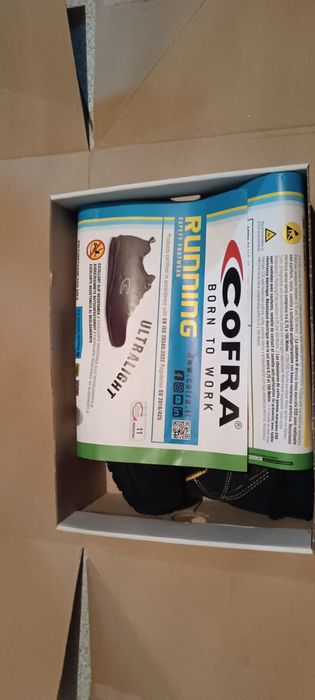 Sapatos de biqueira de aço (proteção)