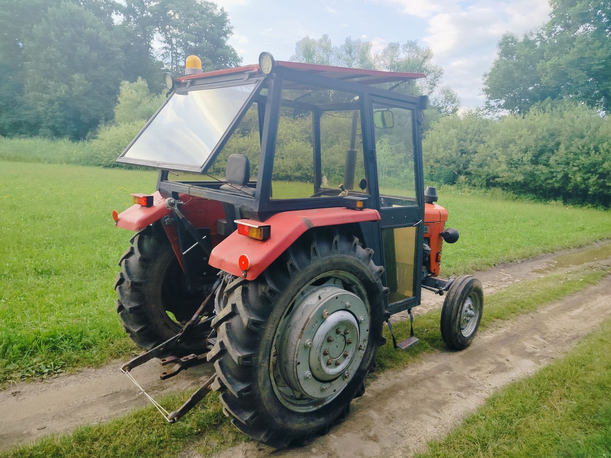 Ciągnik Massey Ferguson 65 wspomaganie, nowe opony 4perkins 255 ursus