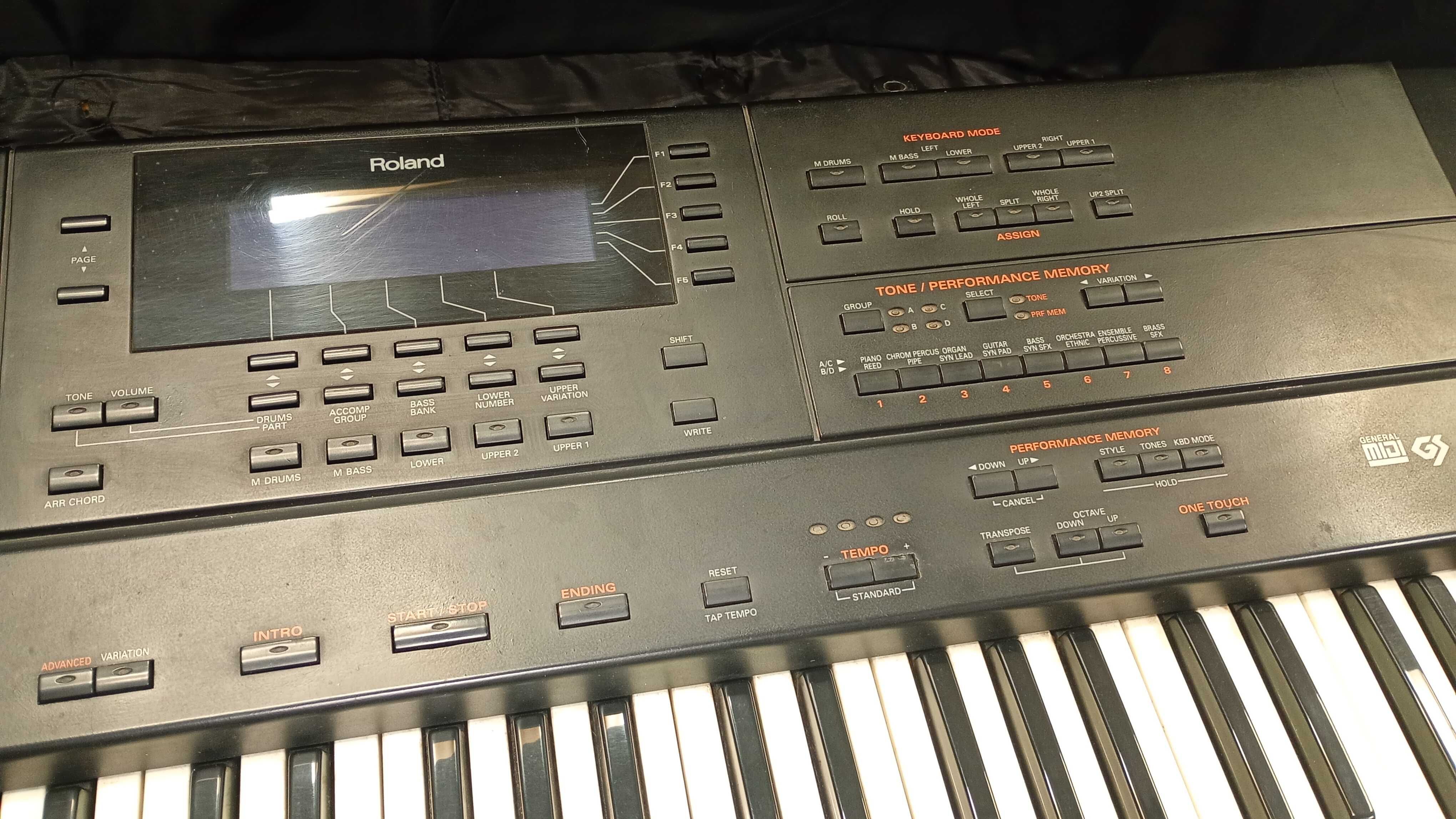 Syntezator ROLAND G600 +pokrowiec -Komis MADEJ Dębica