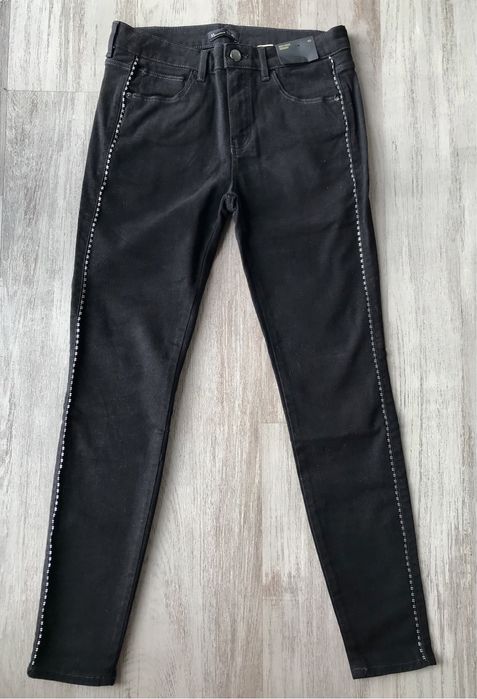 Calças pretas com peças prateadas na lateral novas (Massimo Dutti, 40)