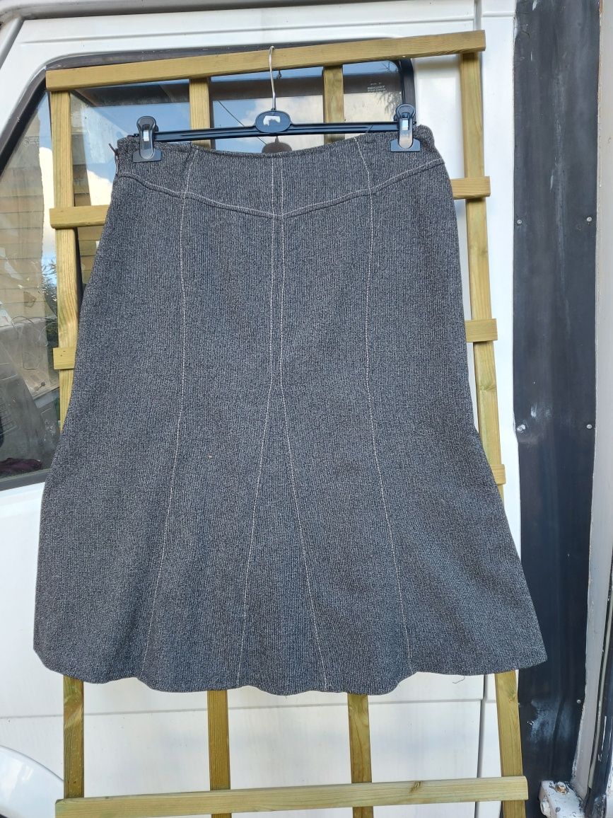 Spódnica damska rozmiar L firma BY Moda zakręcona