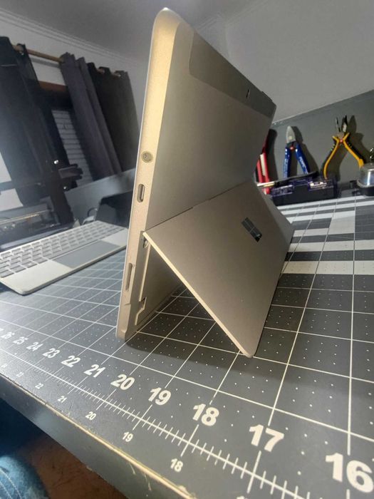Microsoft Surface Go 2 - 4gb