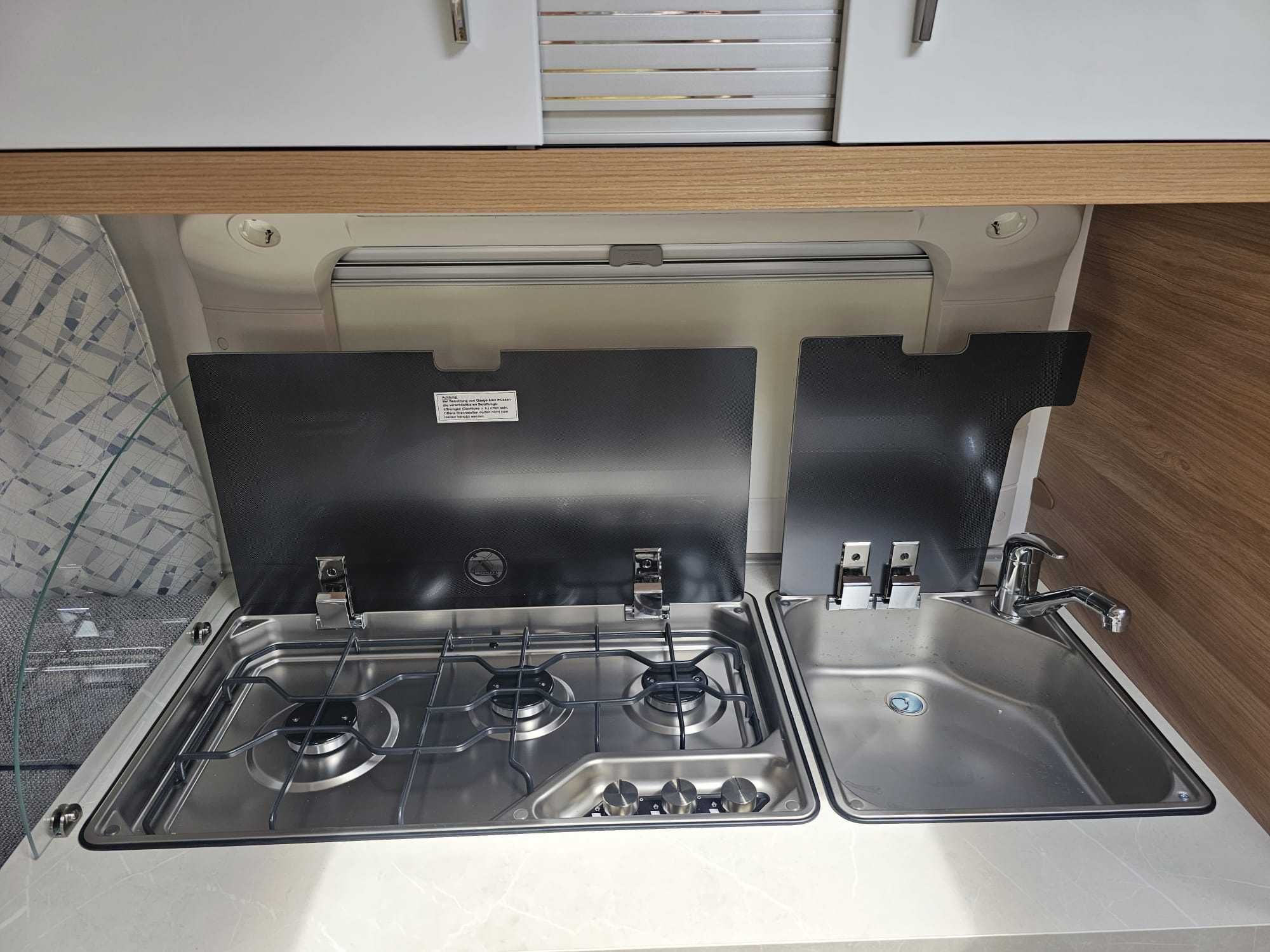 HOBBY De Luxe dla 4/5 osób DMC 1400 - wynajem