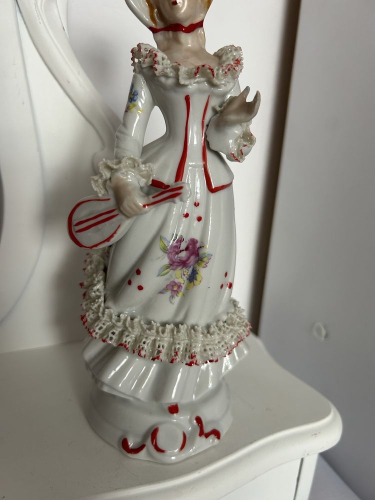 Figurka dama, porcelanowa dekoracja. Nr.6523