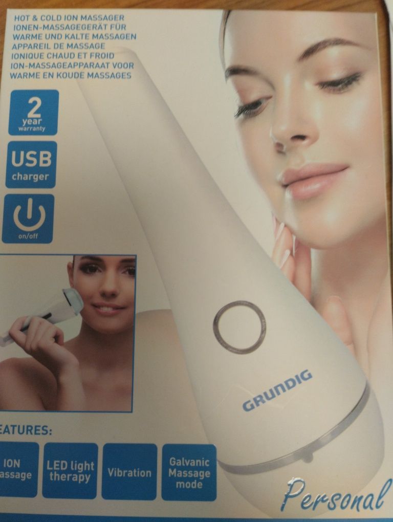 Masażer Grundig face massager biały