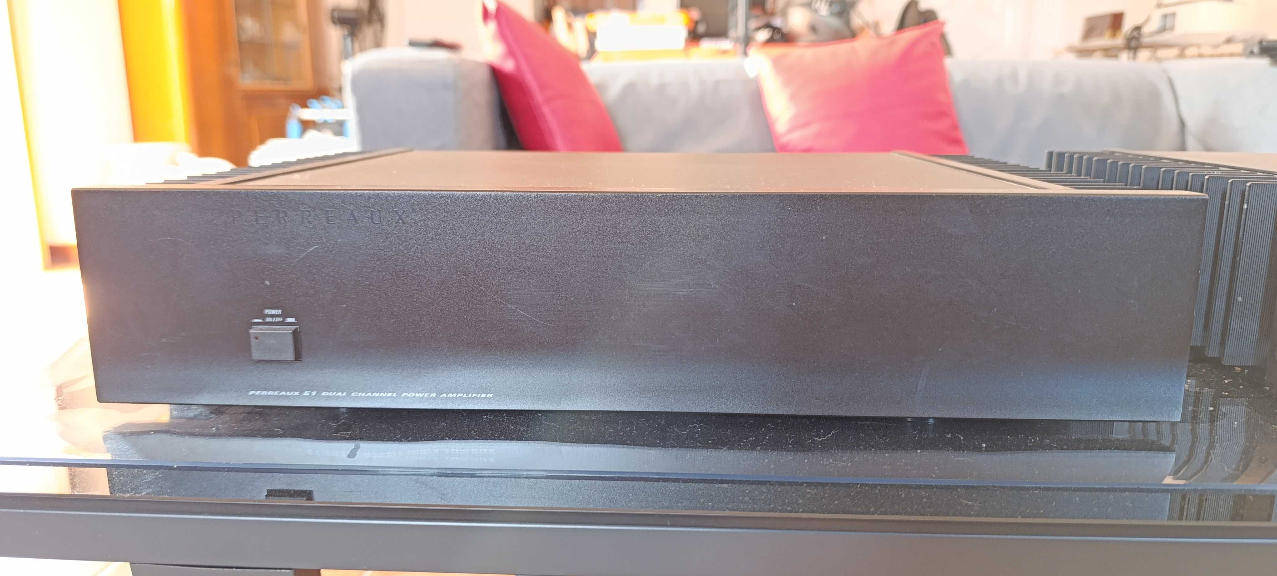 Amplificador PERREAUX E1 (2 aparelhos)