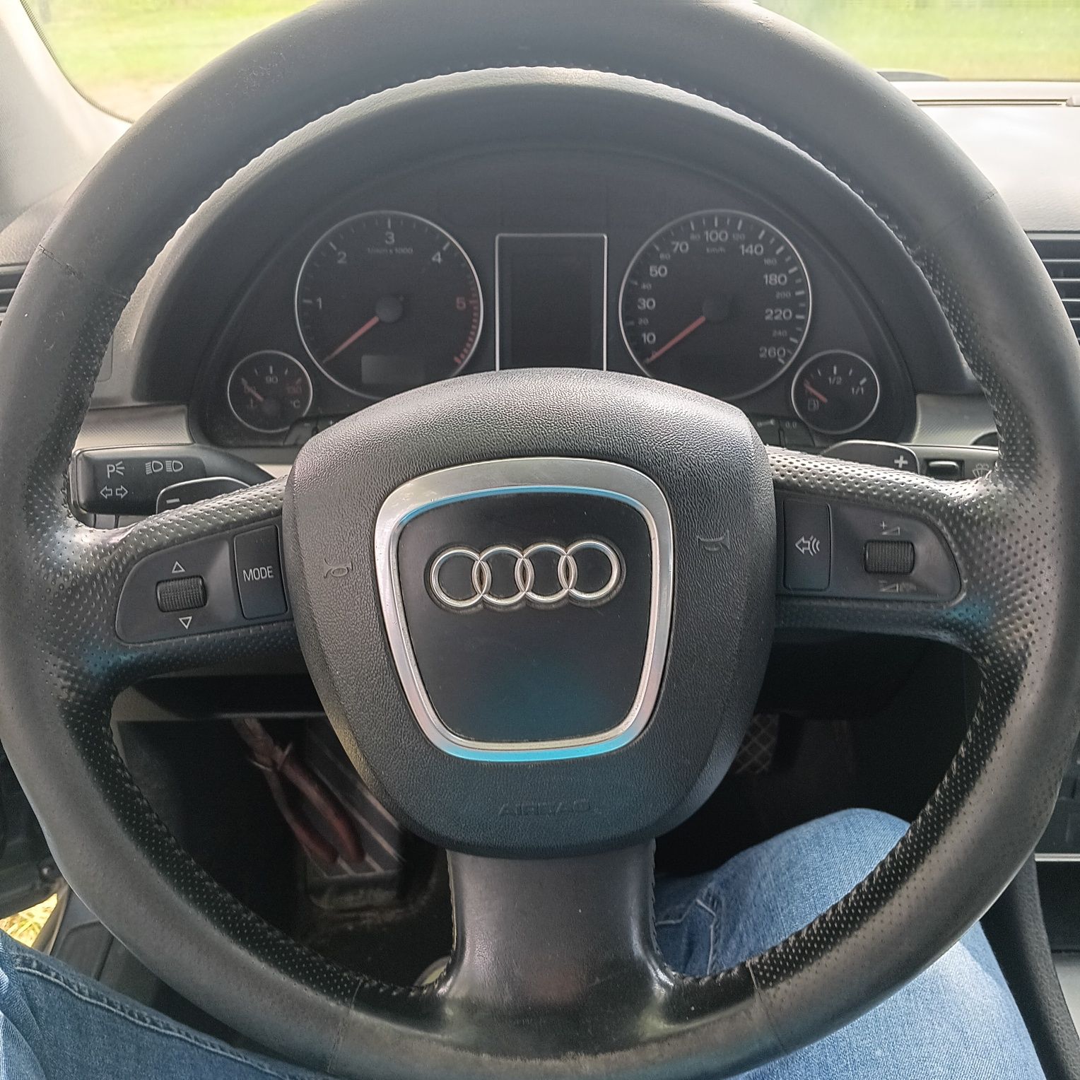 Audi a4 b7 2.0 tdi cała na części maska dzwi błotniki lampy