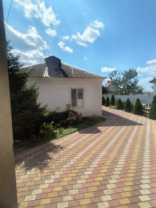 Продам 2 дома на 7 сотках земли на Таирова.