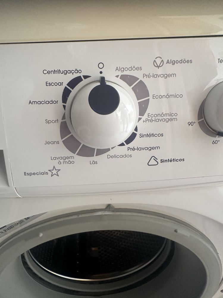 Maquina lavar roupa Zanussi