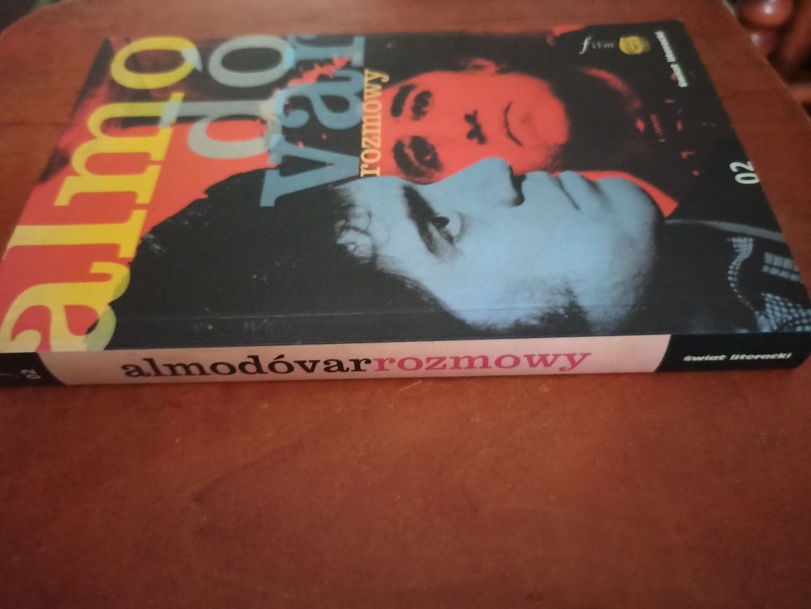 Almodovar rozmowy przeprowadził Frédéric Strauss