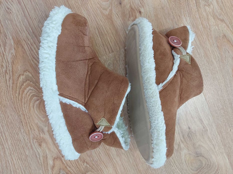Relax miękkie lekkie damskie buty brązowe zimowe domowe w stylu ugg 40