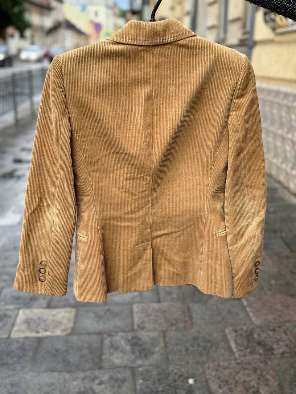 Піджак Dolce&Gabbana
Жіночий