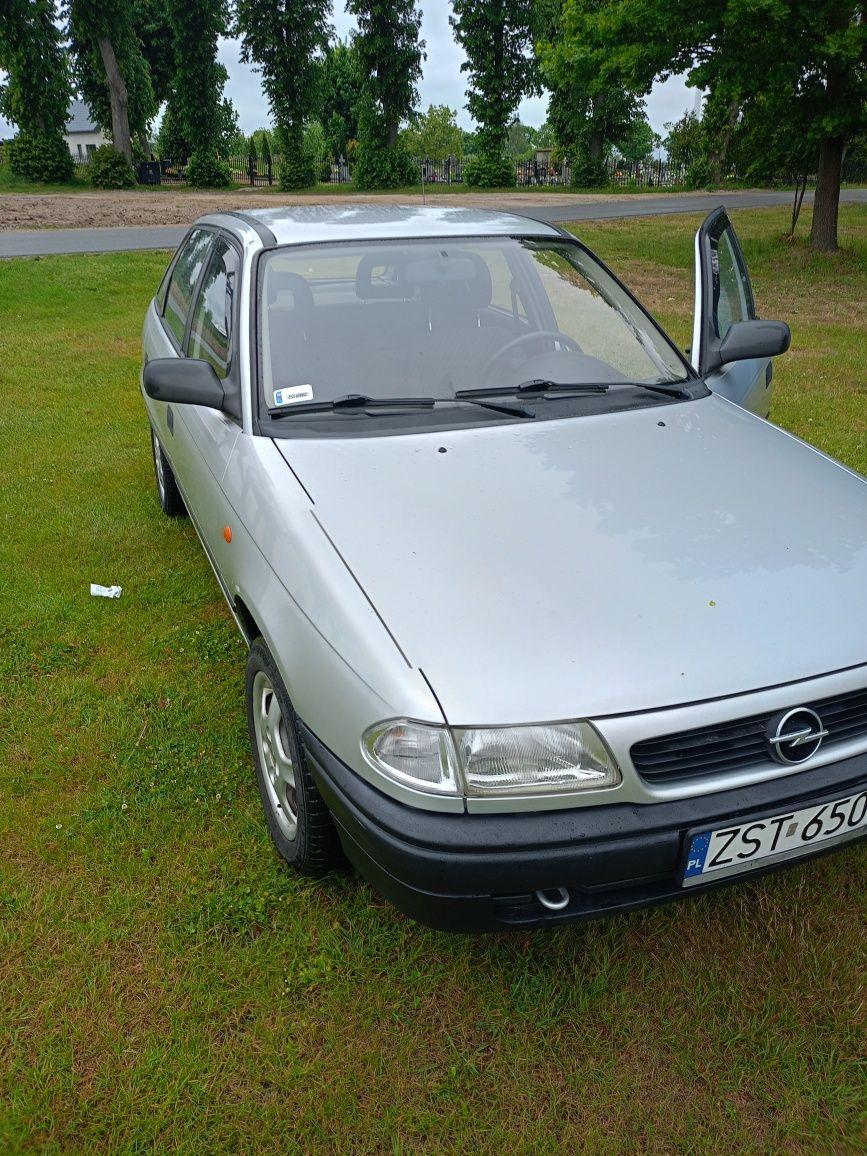 Sprzedam Opel Astra f