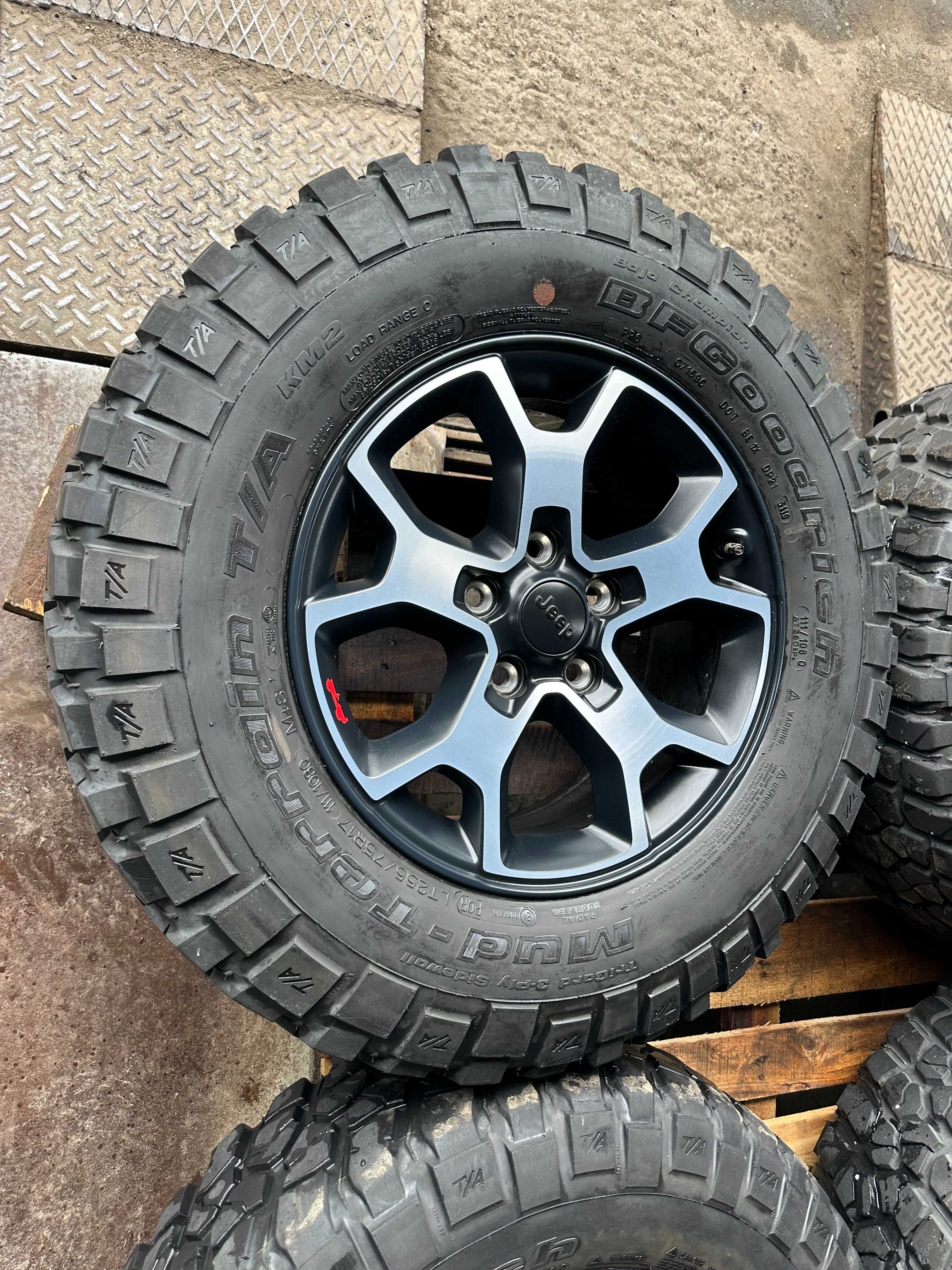 5x127 7,5j x 17" et44,45 Jeep Wrangler komplet terenowe z czujnikami