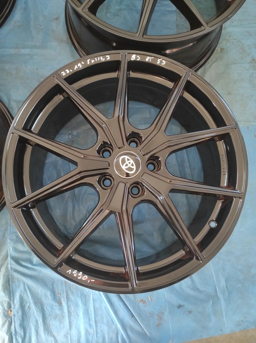 23 Felgi aluminiowe TOYOTA 5x114,3 Bardzo Ładne CZARNE