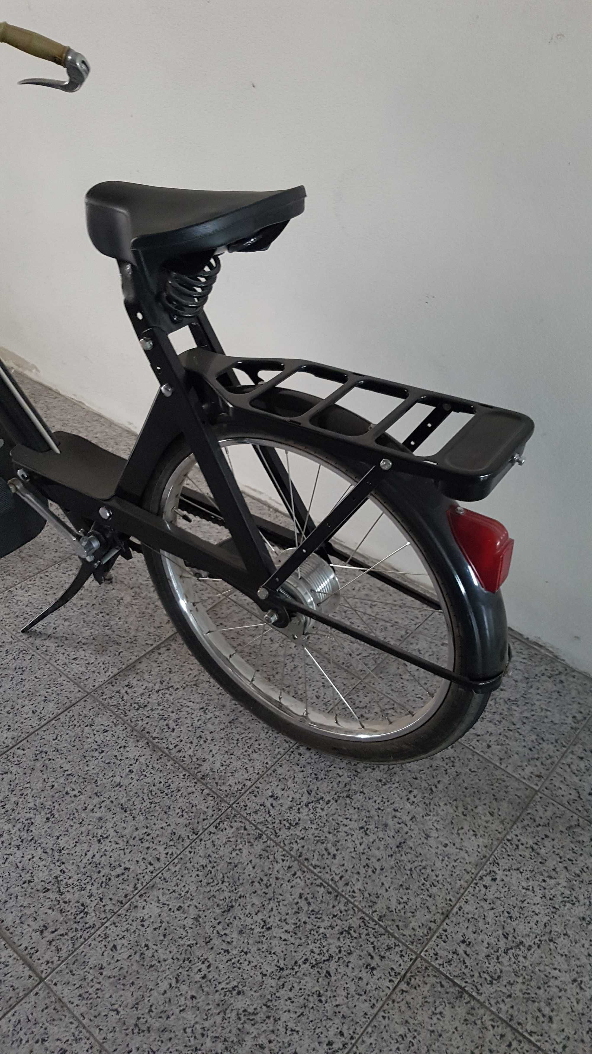 Bicicleta francesa marca Solex 3800