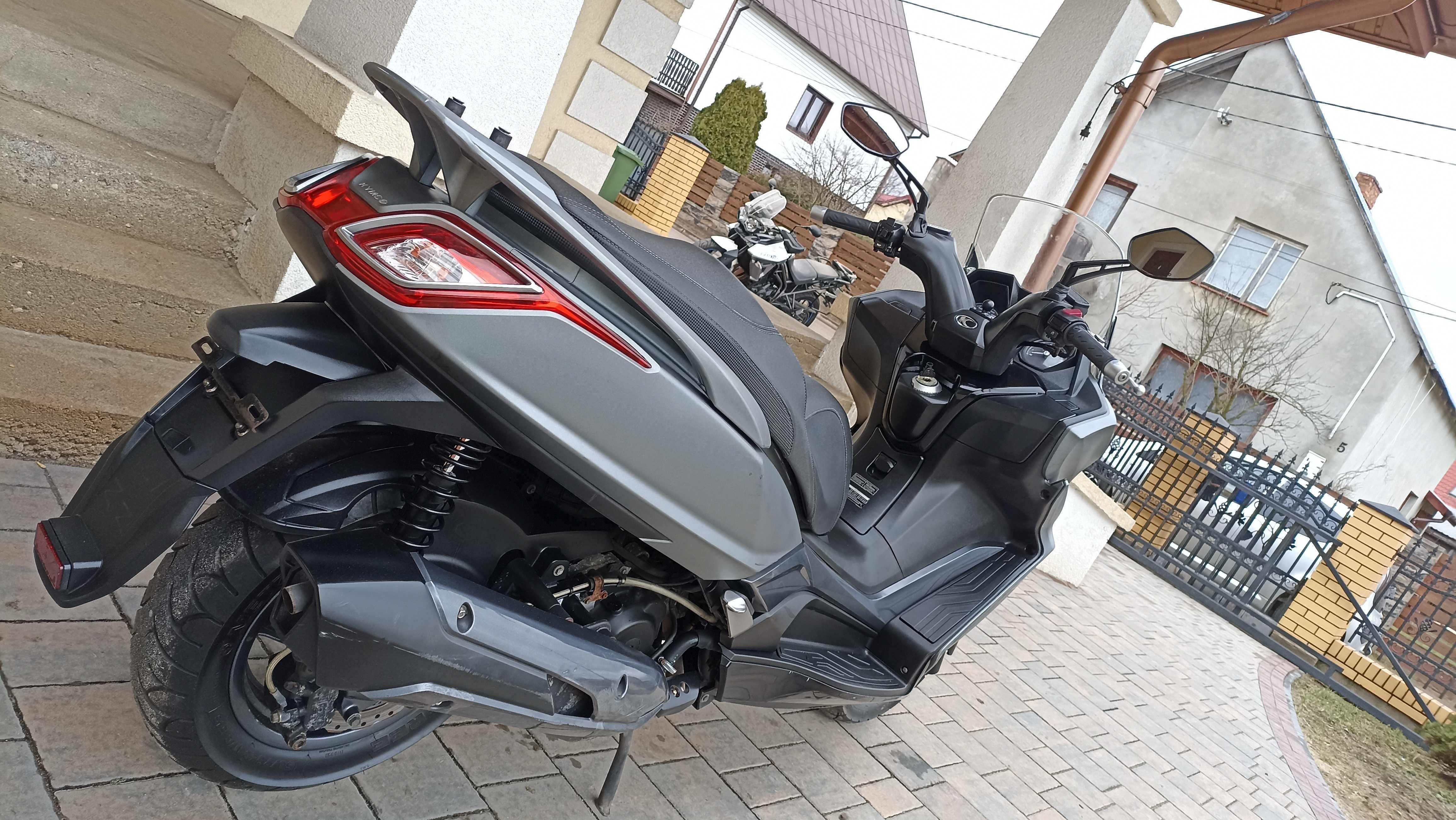 Kymco Downtown 350, rok 2017