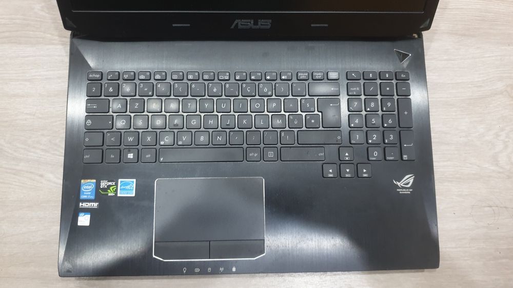 Asus ROG G750Jz (Peças), gtx 880mcompleto sem bateria.