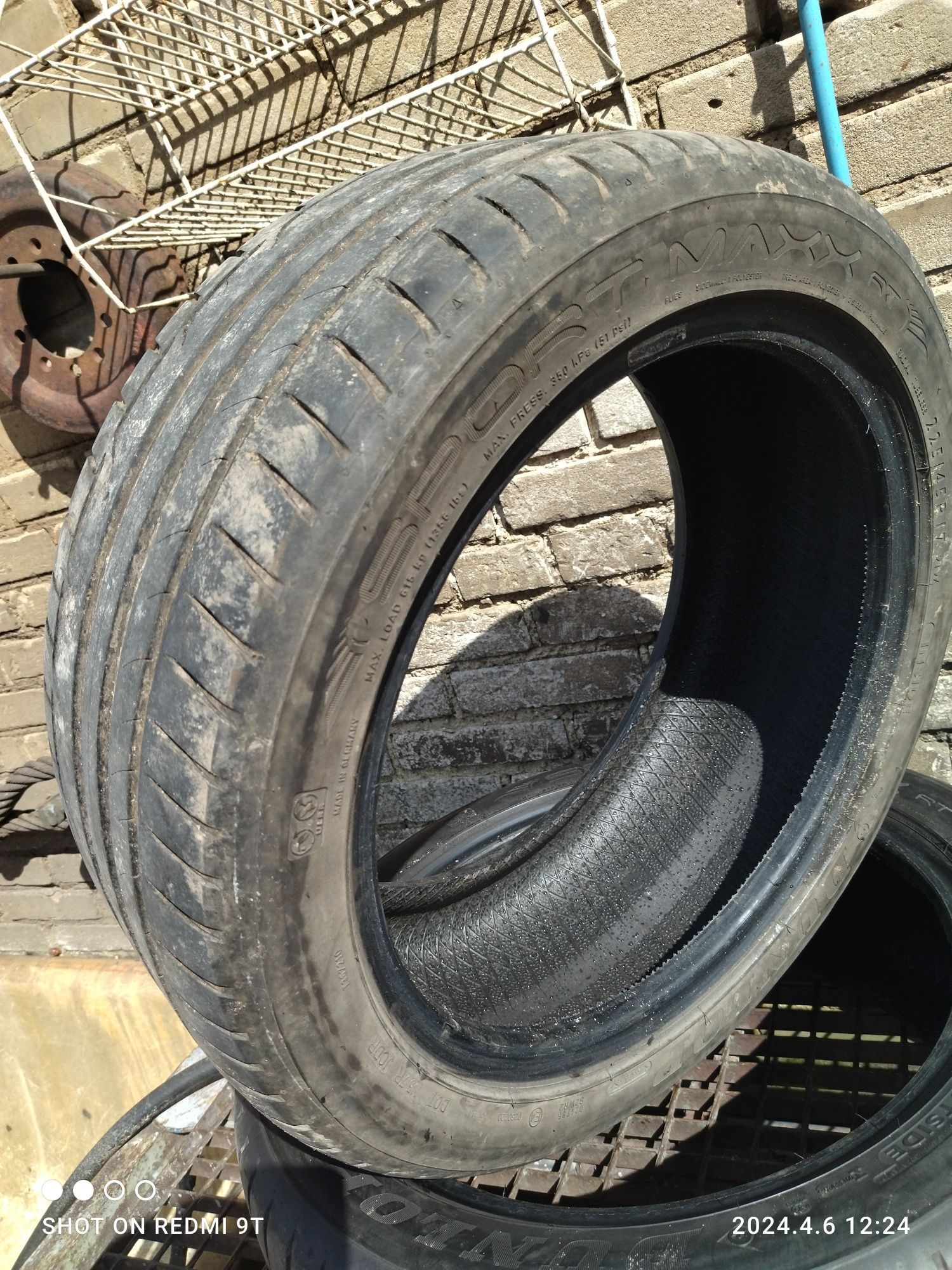 Oponki 225/45 R 17 dobry stan