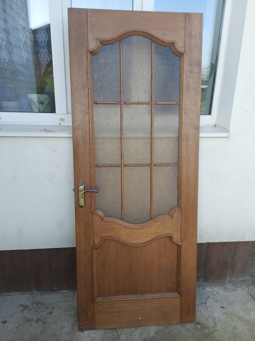 Двери меж комнатние