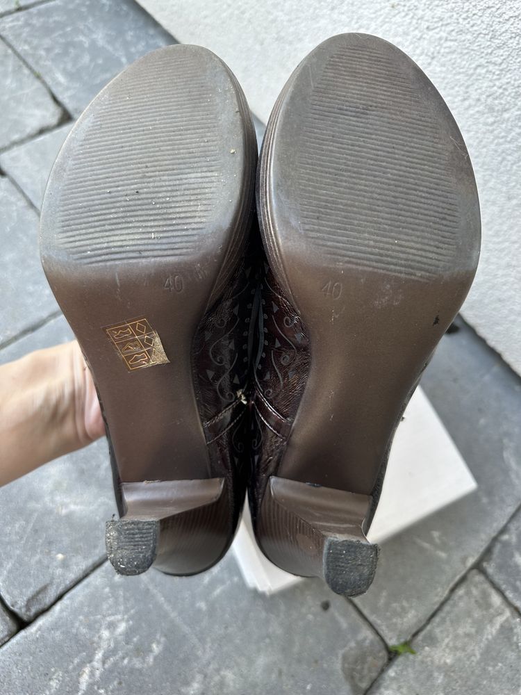 Buty na obcasie rozm 39 niewielka platforma bardzo wygodne #1572