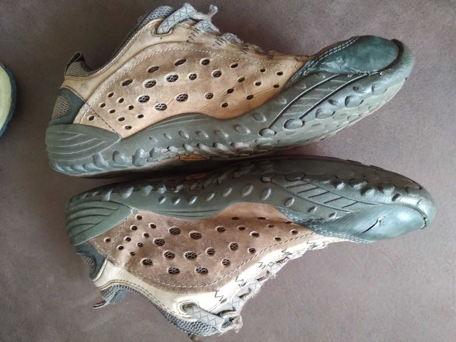 Мужские кожаные трекинговые кроссовки merrell