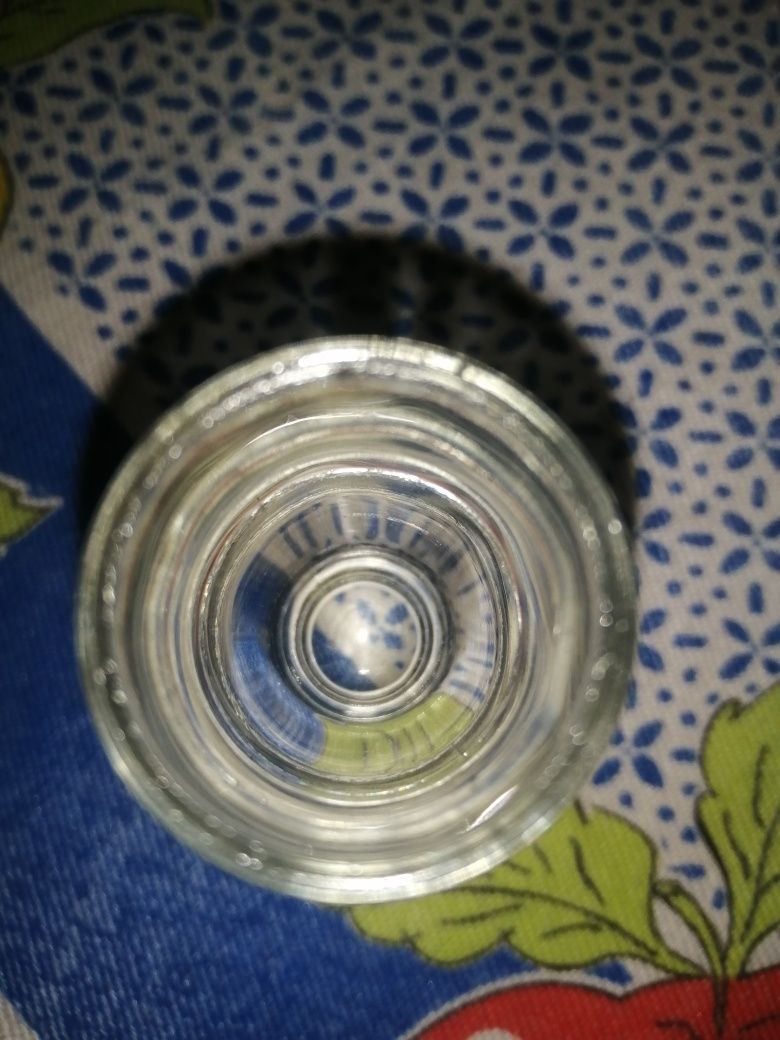 Copo antigo de bebidas espirituosas