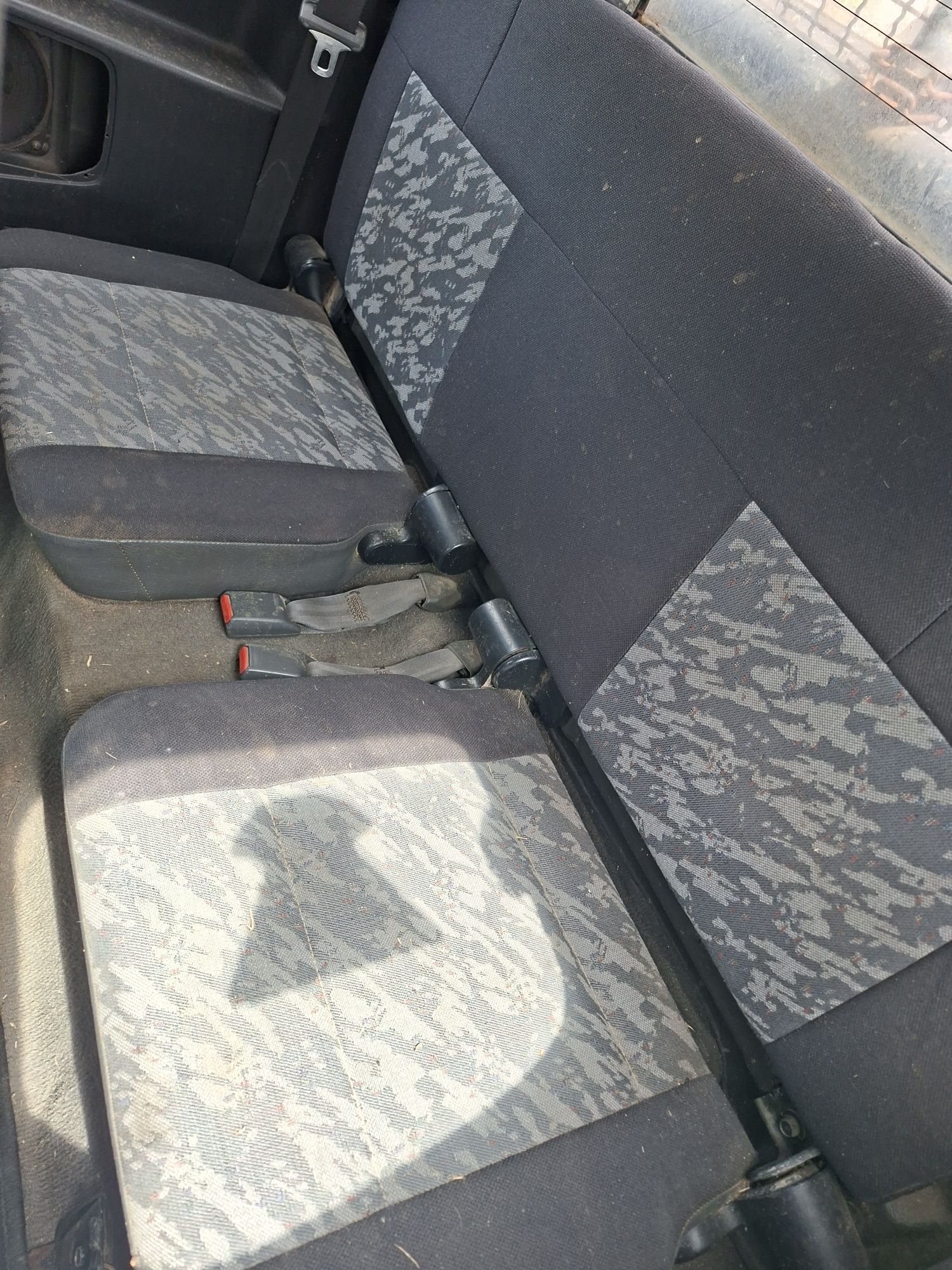 Mitsubishi L200 strakar