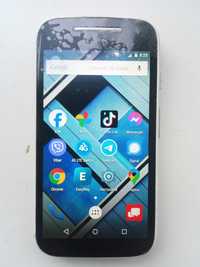 Смартфон CDMA/GSM Motorola Moto E 2nd Gen XT1528