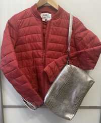 Курточка червона  і сумочка срібляста