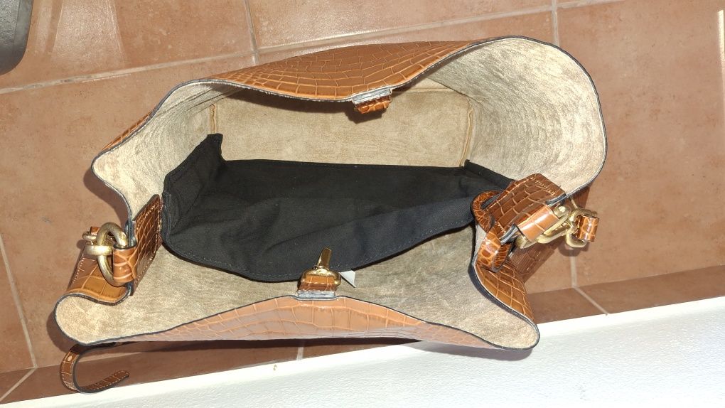 Bolsa Guess.  Castanha original