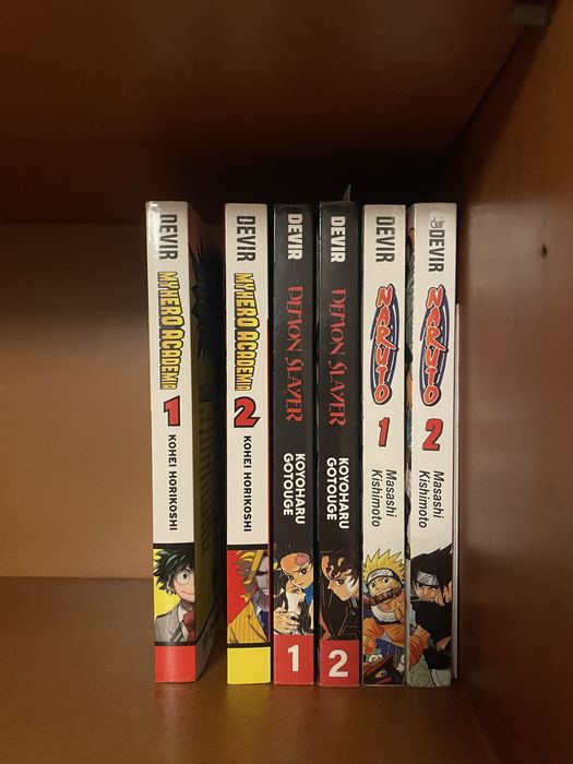 Conjunto de Mangás