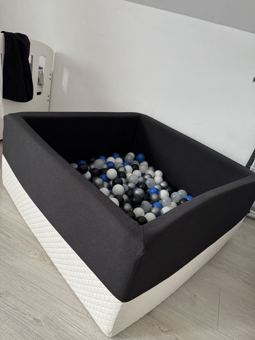 Mega basen z kulkami