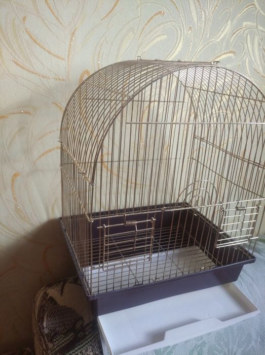 Клетку для попугаев