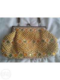 Clutch da Lanidor Dourada - NOVA