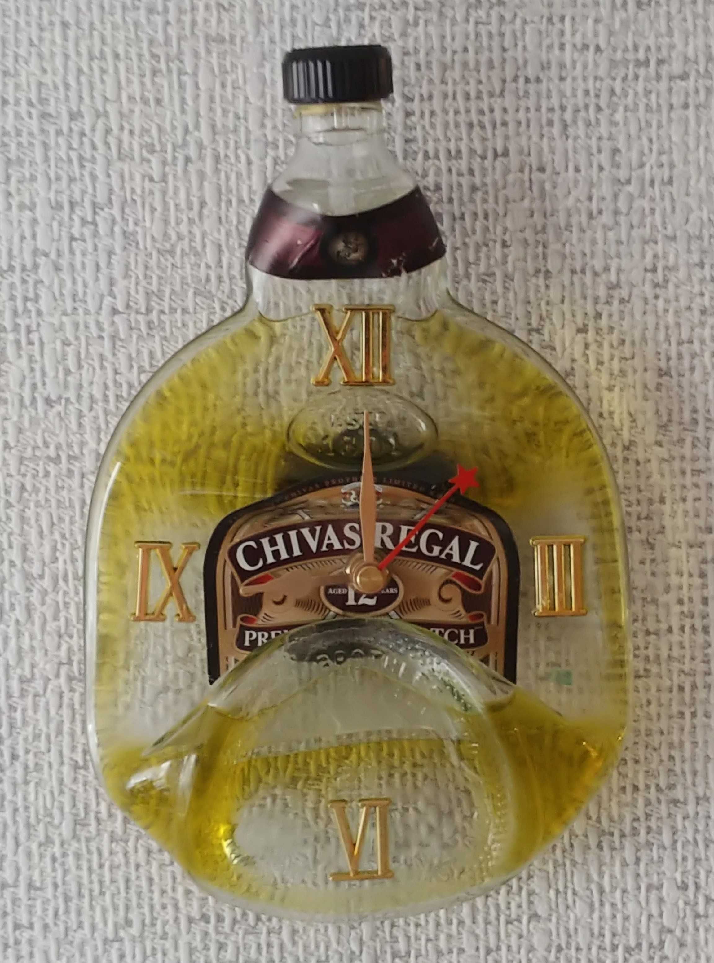 Zegar ścienny -butelka sprasowana CHIVAS REGAL 12.