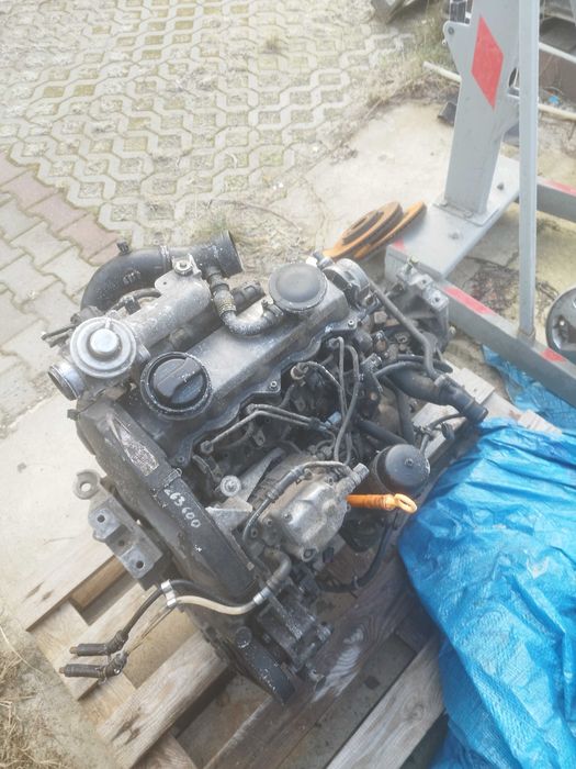 silnik ze skrzynią biegów 1.9TDI 110KM,