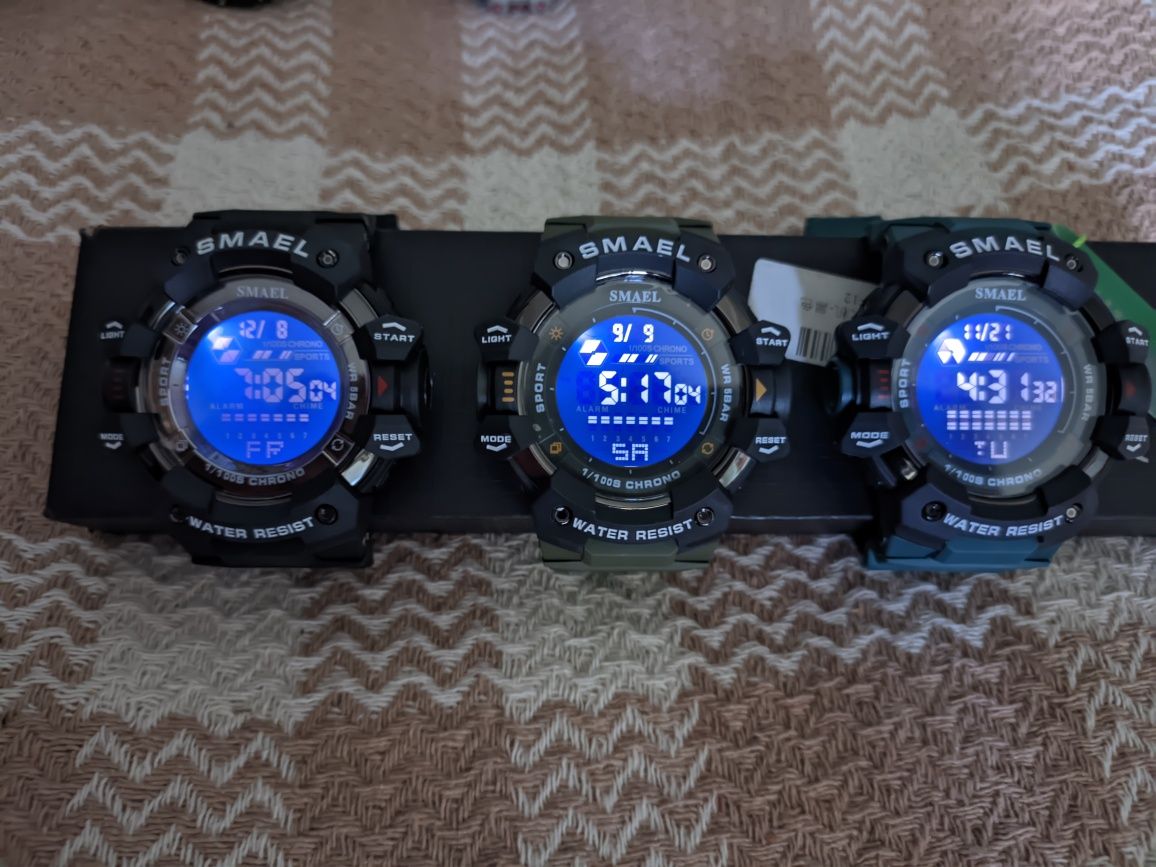 Новые спортивные военные часы, водонепроницаемые 5АТМ. фирмы SMAEL