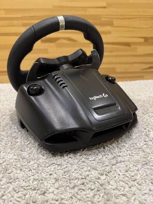 Хороший стан. Ігрове кермо Logitech g920 PC/XBOX