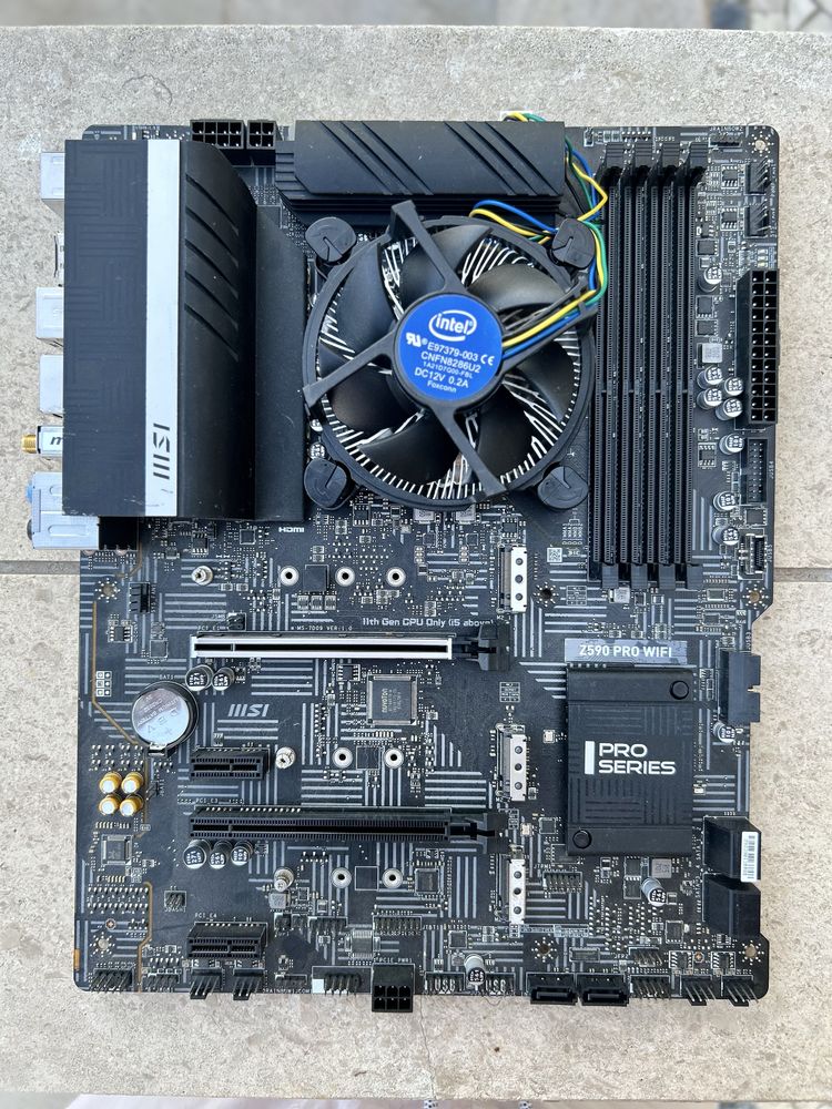 Conjunto i3 10100f + MSI Z590 Pro Wi-Fi